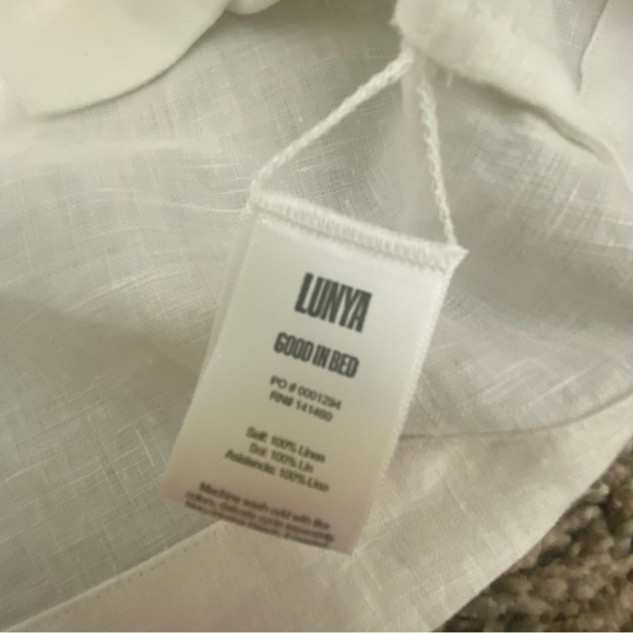 NWT Lunya Woven Linen Sleeveless Shirt Sincere White Size M Tank - Picture 11 of 16